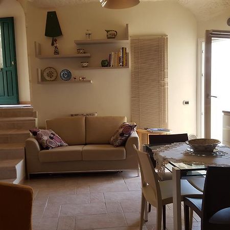 Casa Il Gufo E La Pupa Villa มาเตรา ภายนอก รูปภาพ